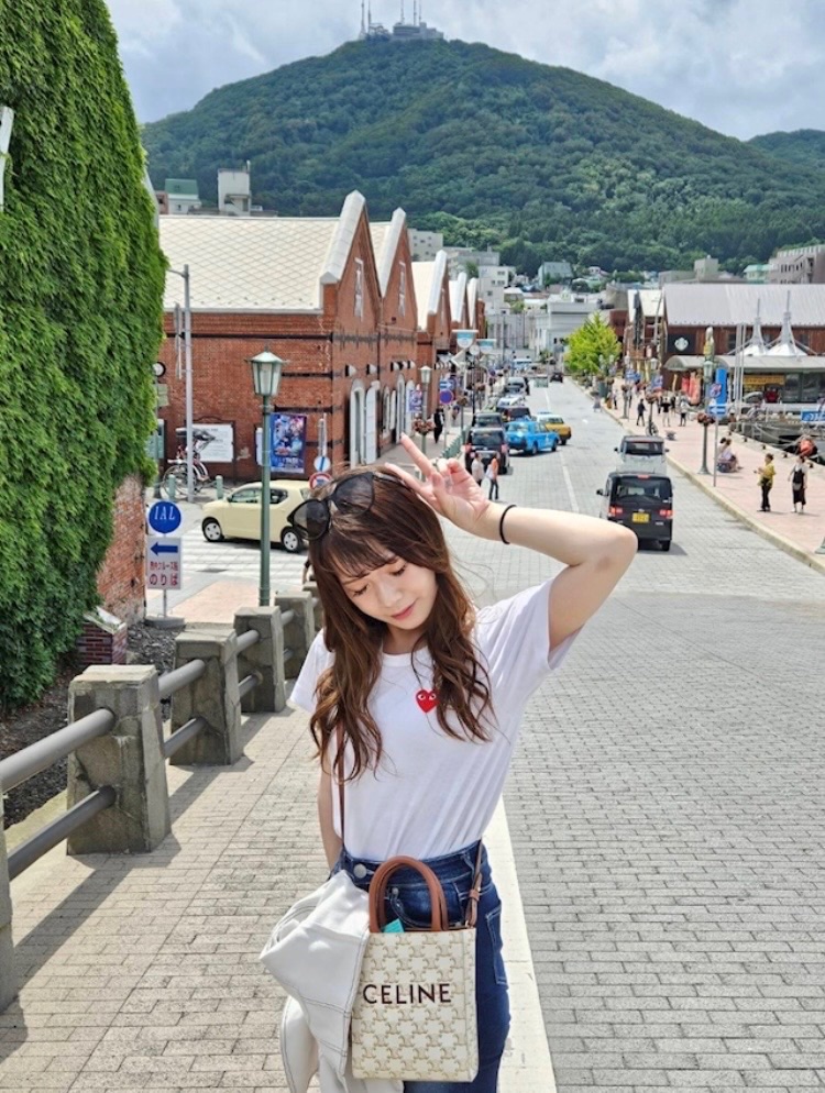 まなみ (BAR SHIRO)